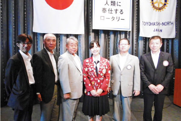 8/23　2015-16年度　地区青少年交換学生帰国生帰国報告