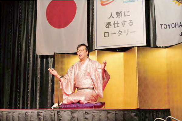 新年初例会
豊橋落語天狗連の成田家虚さんによる「新春初笑い～笑う門には福来る」他