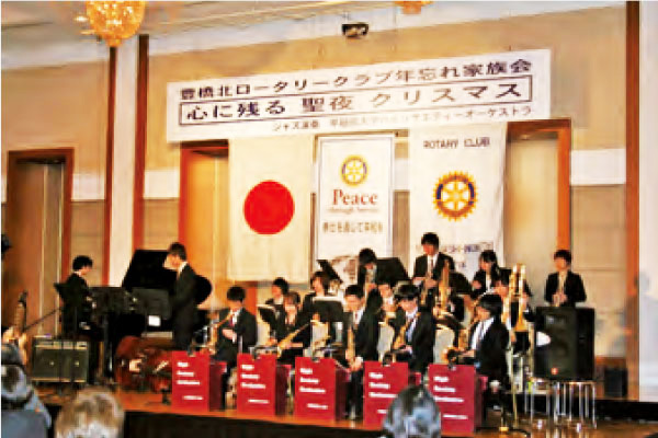 早稲田大学倍ソサエティオーケストラの演奏