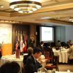 社会奉仕委員会の担当例会の様子。