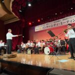 アトラクション演奏。